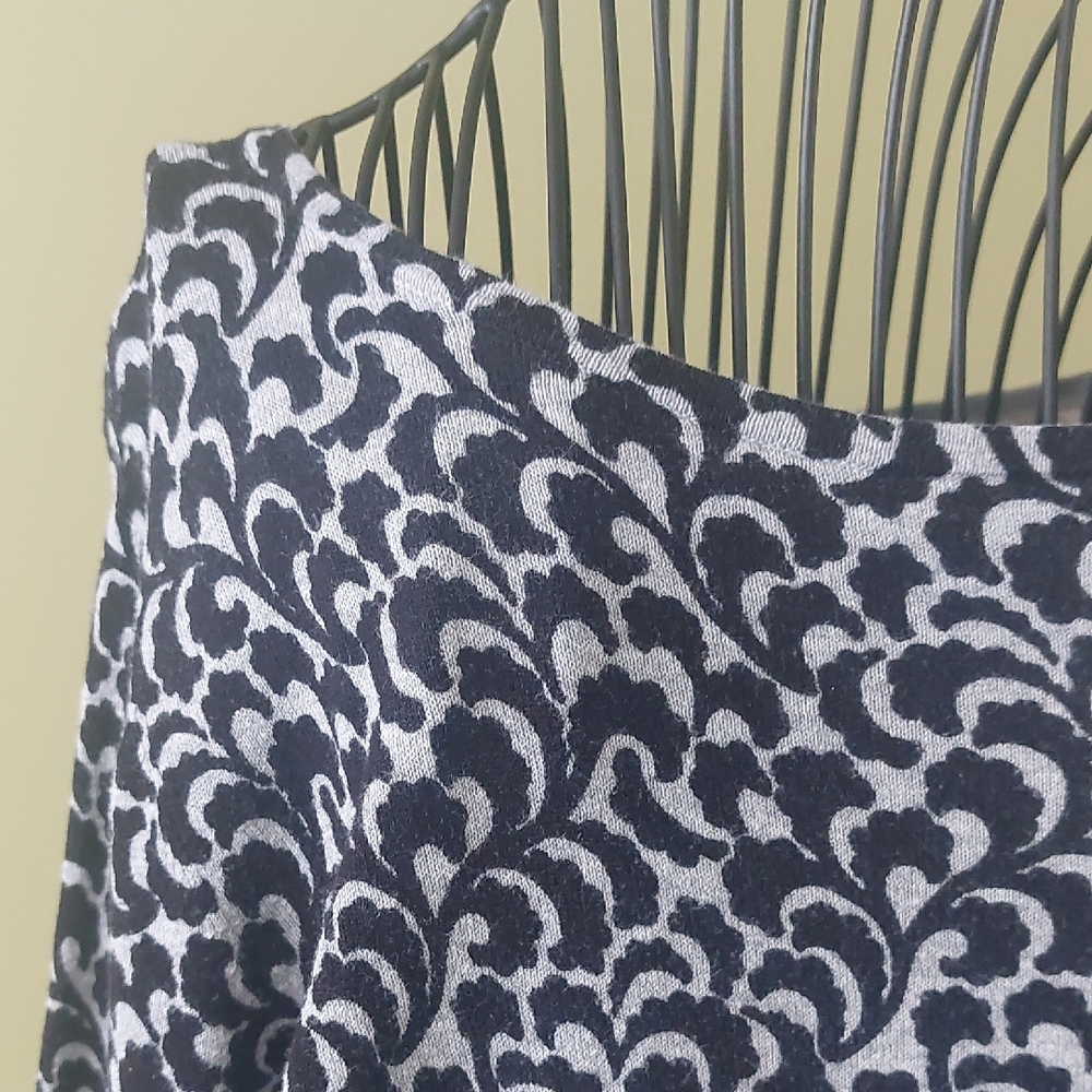 LOFT Black and Gray Swirl Pattern Top